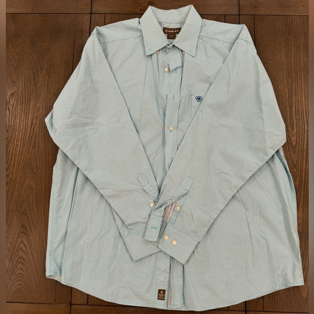 Men’s ariat long sleeve button down shirt, XL, blue